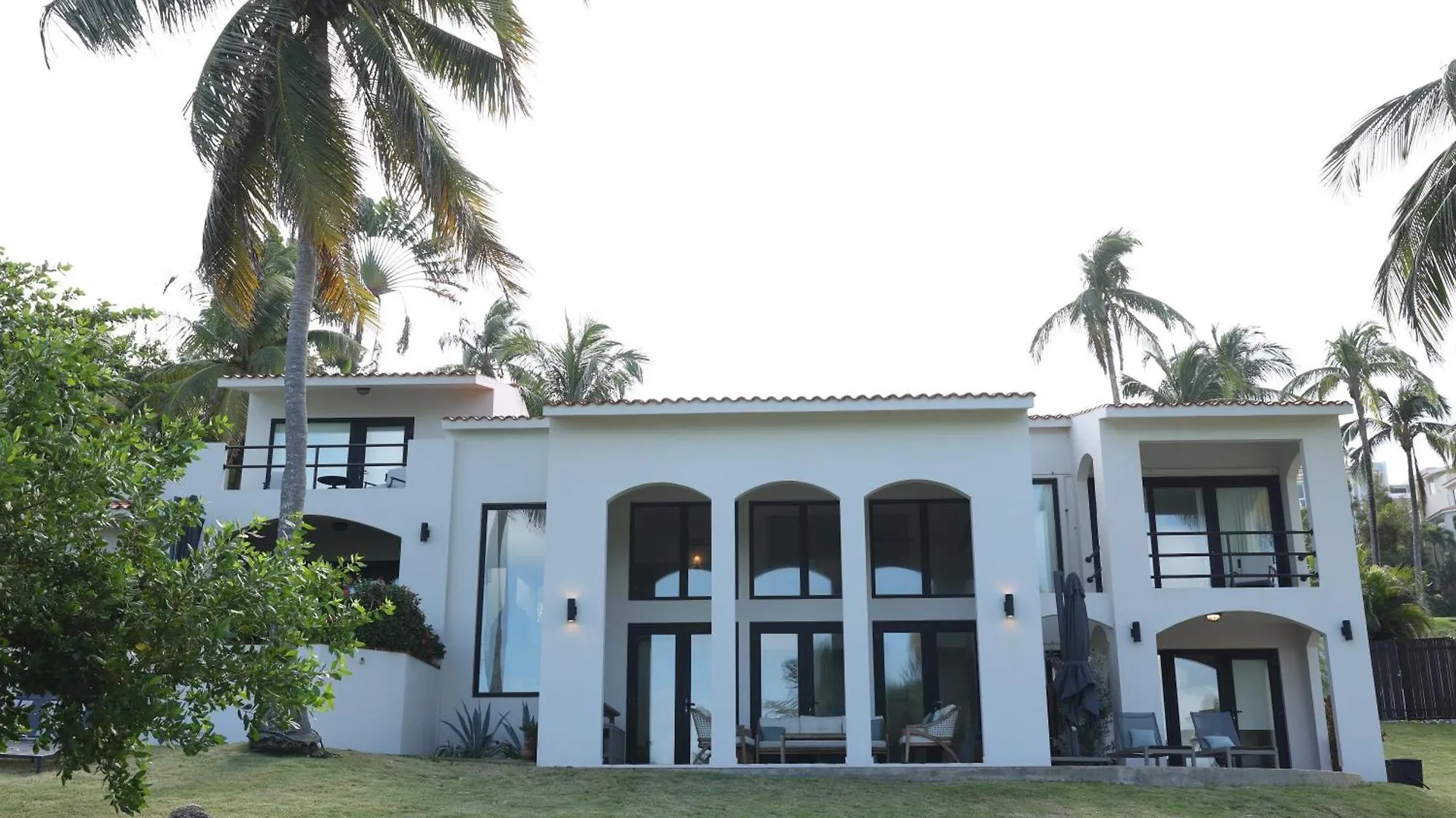 Olive Villa Palmas - Modern Beachfront ウマカオ