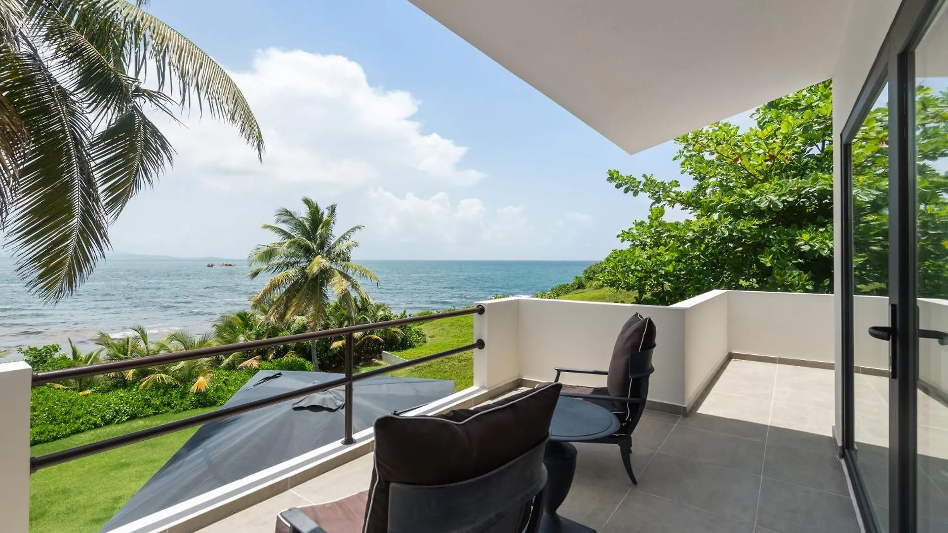 Olive Villa Palmas - Modern Beachfront ウマカオ プエルトリコ